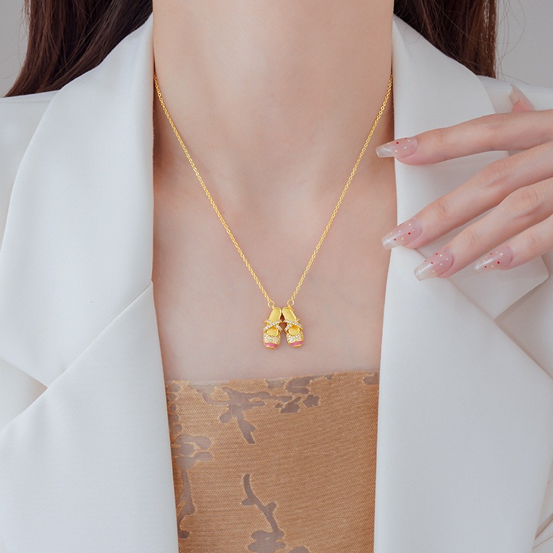 Ballet Shoes Pendant Necklace  - огляд і ціна Women'S Shoes Paris