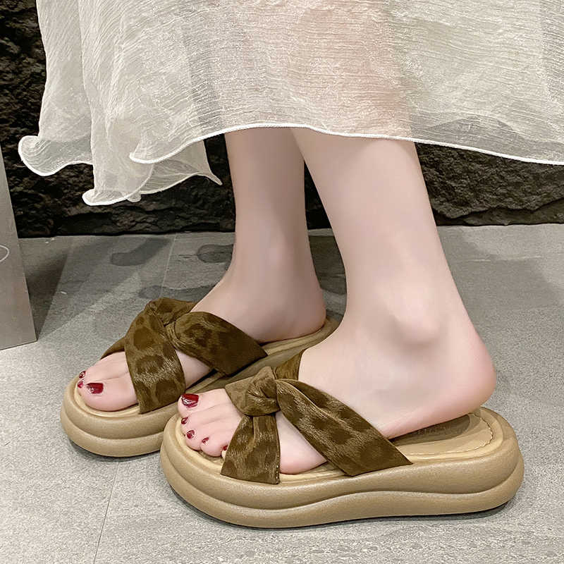 Sumer Fall Slipper That Does N - огляд і ціна Women Shoes Sale